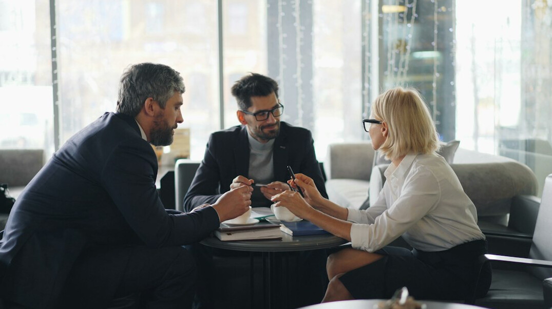 team discussion meeting